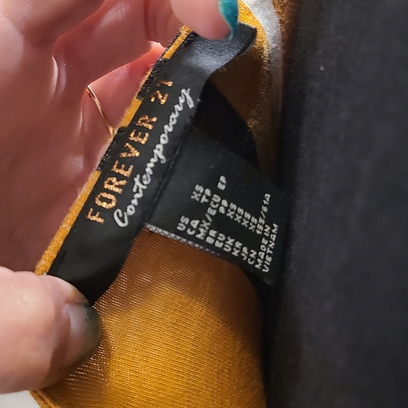 Jumpsuit - Picture 3 of 4